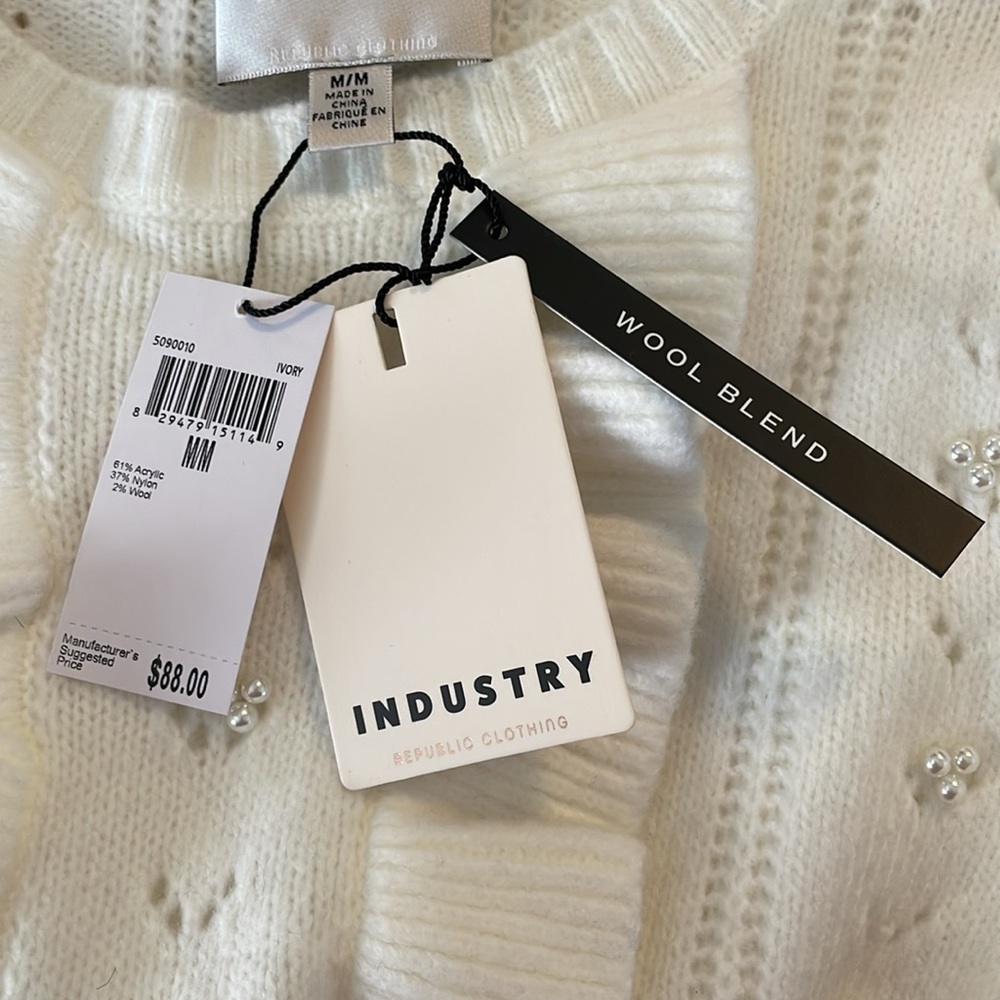 Industry‎ Republic Clothing White Long Sleeve Sweater Pearls Ruffles Size Medium - Picture 7 of 9